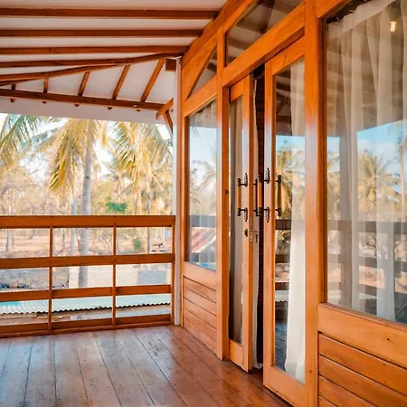 Rascal House Gili Trawangan Apartment Exterior photo