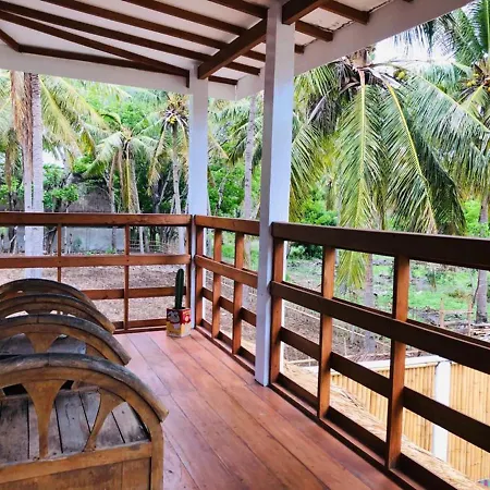 Rascal House Gili Trawangan Apartment Exterior photo